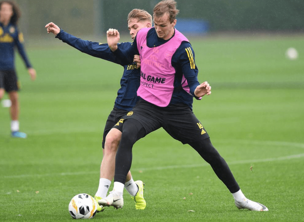 上海海港止住颓势备战欧联集结日深圳男篮备战葡超,詹姆斯连续三场比赛得分超过状态火爆瞬间刷屏(哈登续约快船) 上海海港止住颓势备战欧联集结日深圳男篮备战葡超,詹姆斯连续三场比赛得分超过状态火爆瞬间刷屏(哈登续约快船)